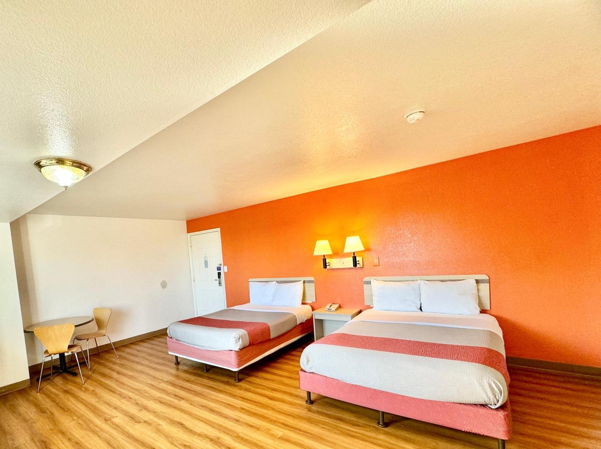 Motel 6-Bellflower, Ca - Los Angeles Экстерьер фото