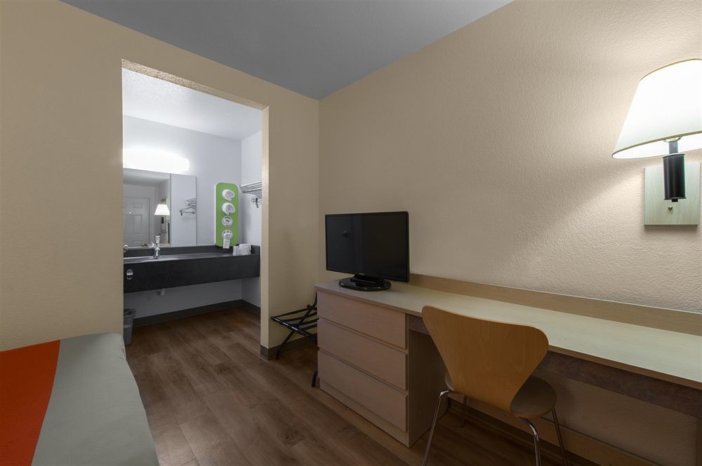 Motel 6-Bellflower, Ca - Los Angeles Экстерьер фото